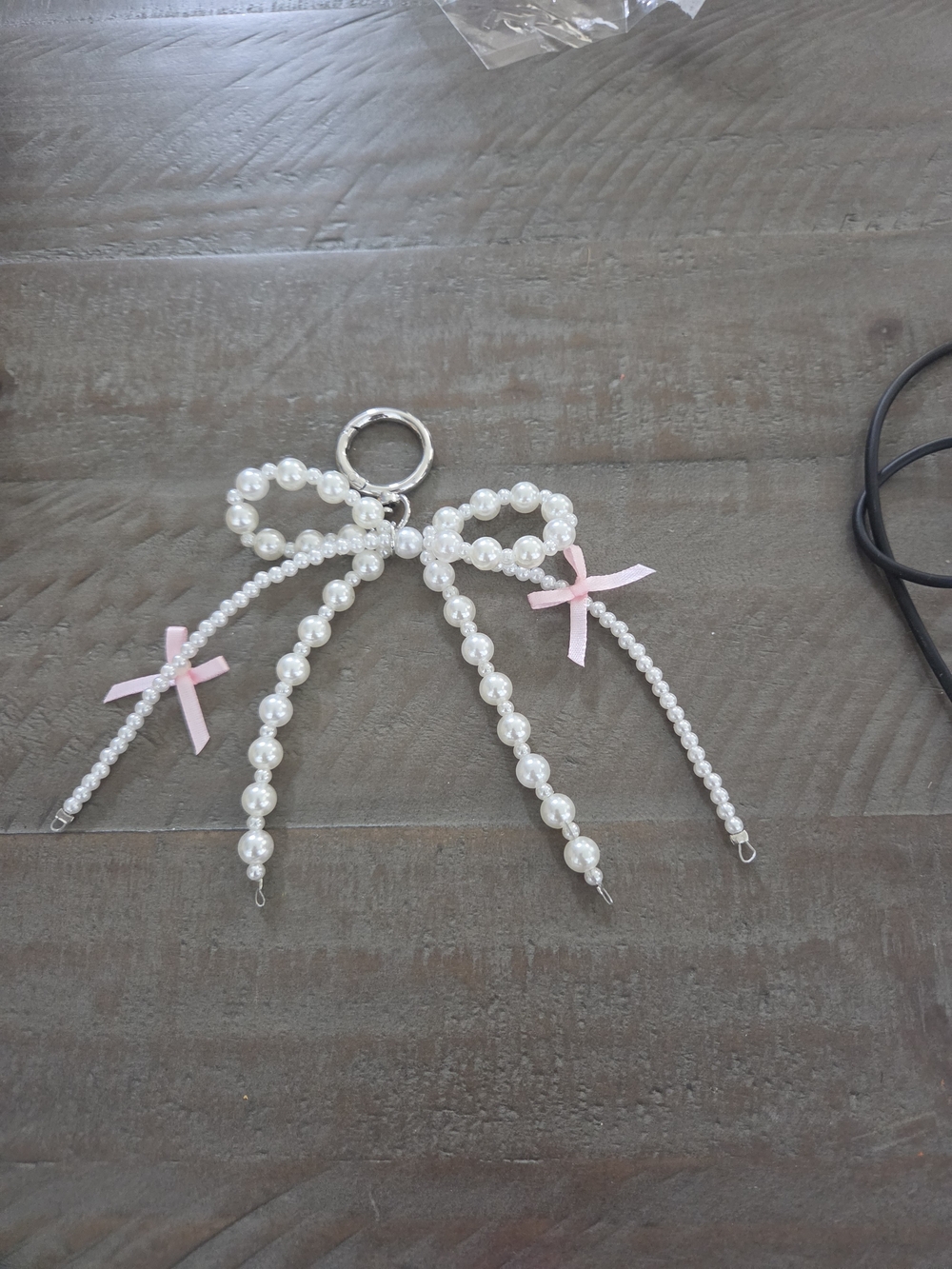 Pink Pearl Bow Charm Bag Accessory - Picture 4 of 5